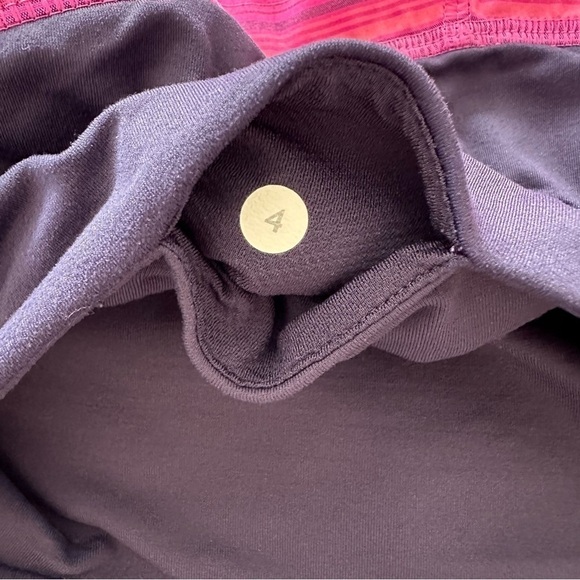 Lululemon Run Sun Sprinter Elevation Stripe Pow Pink Deep Indigo Short Size 4 - Picture 13 of 16